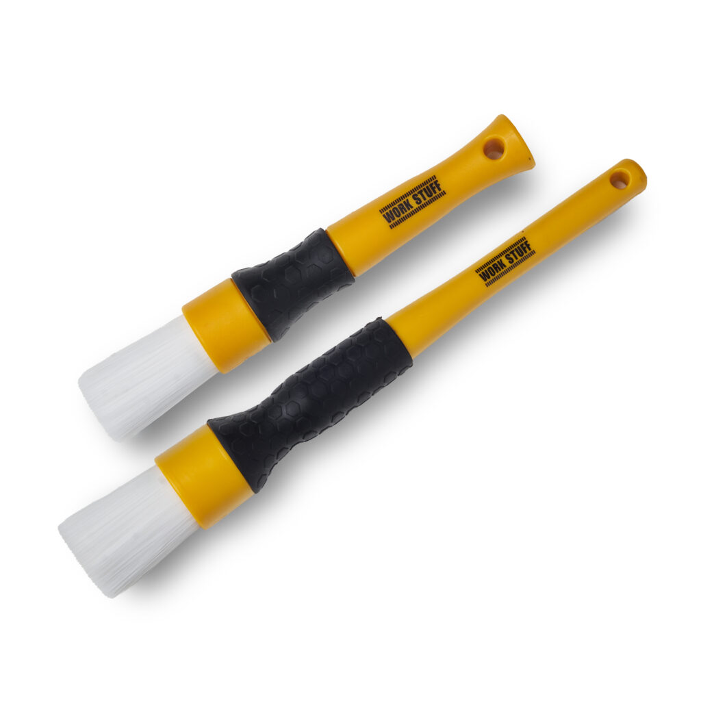 brush albino ultra grip both sizes